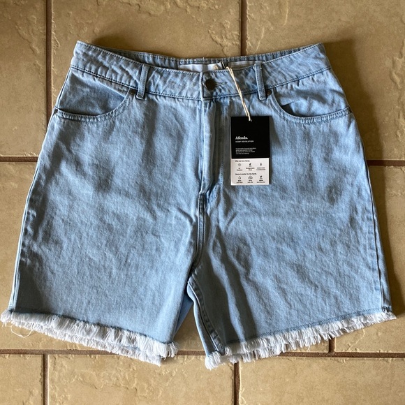 Afends Shelby Hemp Denim Cut Off High-Waisted Mom Short 32 - Picture 1 of 10